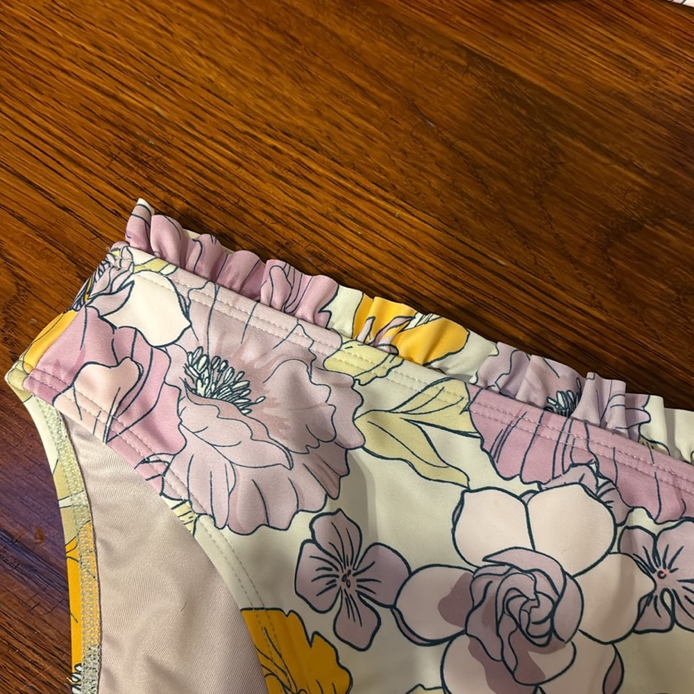 Floral bikini - Picture 4 of 6